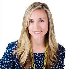 Debra Aviles's Instagram, Twitter & Facebook