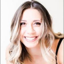 Emily Beal's Instagram, Twitter & Facebook