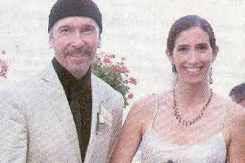 Canadian Couple First To Get Married Using Cn Tower'S Edgewalk Wedding  Program | Ctv News