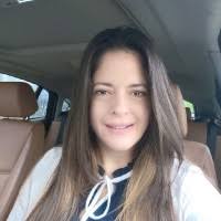 80+ perfiles de «Larissa»