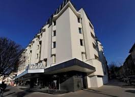 Despre hotel plaza v targu mures. Hotel Plaza V Targu Mures Rez 0372 439 225