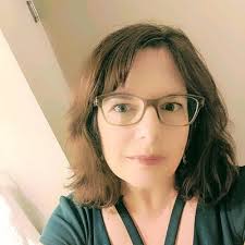 Amy Topolski's Instagram, Twitter & Facebook