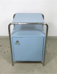 Couchtisch glas chrom bei lionshome: Stahlrohr Nachttisch Hellblau