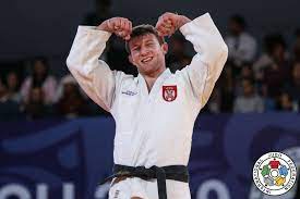 Gegen den türken mihael zgank geht es in die verlängerung und der golden score entscheidet. Eduard Trippel Ijf Org
