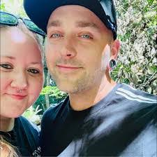 Shaun Howerton's Instagram, Twitter & Facebook