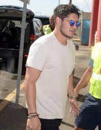 Lo que pasa en la televisión, el teatro, la música y el entretenimiento. Este Es El Guapo Hijo De Ricardo Arjona Que No Conoces