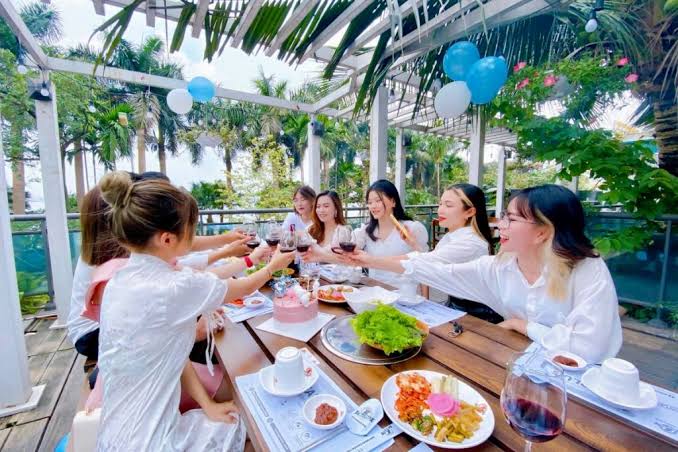 Cách ăn uống lành mạnh trong suốt chuyến du lịch bạn cần biết