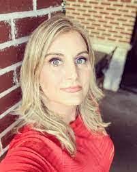 Nicole Corbell's Instagram, Twitter & Facebook