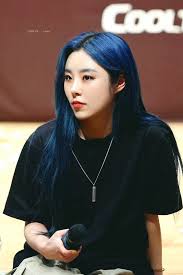 Code In On Twitter Wheein Mamamoo Blue Hair Kpop Hair Color