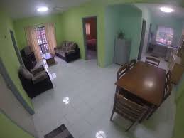 It comes with four comfortable bedrooms with five double beds, one single bed and. Homestay Muslim Untuk Family Day Di Cameron Highlands C Letsgoholiday My