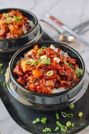 10 Minute Korean Crispy Pork Belly Kimchi Bowls Recipe Crispy Pork Belly Recipes Pork Recipes