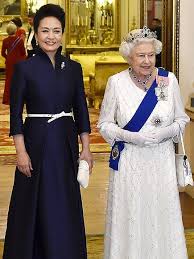 Gallery Of Fame Look At Me Art Work Queen Elizabeth First Lady Fashion