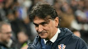 Potpuno bizarno: Dobio crveni karton jer je imao piercing na penisu