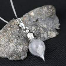 Collier De Poussiere De Lune Sterling En Argent Reel Forme Etsy Space Necklace Moon Dust Meteor Jewelry