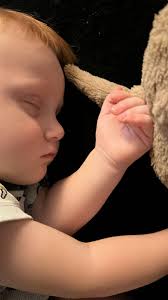 Hello, new here, I was born in 1939 and diagnosed with diabetes in 1945. I  have some neuropathy, but I do not have any serious complications. I am a  T1D for 76