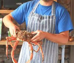 How To Cook And Prepare A Spider Crab - Tom's Feast