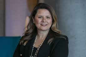 After graduating from istanbul bilgi university with a major in Ozge Gursoy Buyukavsar Partner