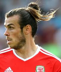 15 best gareth bale hairstyles (2021 update). Pin By Alexander Balarezo On Men Hairstyles Gareth Bale Gareth Bale Hairstyle Man Bun