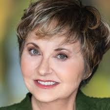 Dennis Isbell's Instagram, Twitter & Facebook