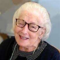 Doris Thurston's Instagram, Twitter & Facebook