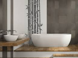 Das helle holz fügt sich dabei freundlich und stilvoll in ihre einrichtung. Wandtattoos Im Badezimmer Was Beachten Ideen Tipps Wandtattoo Net Blog