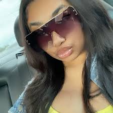 Melina (@melinastuart_) • Instagram-foto's en -video's