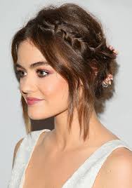 It's short enough to be low maintenence, but long enough so you can try different styles in it. 18 Easy Braided Hairstyles That Are Anything But Boring Who What Wear