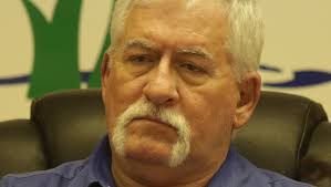 Springfield commissioners cut their pay