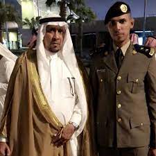وأوضحت كلية الملك فهد الأمنية ، عبر حسابها الرسمي على موقع التواصل. ØªØ®Ø±Ø¬ Ø¹ÙÙ Ø§ÙØ´ÙØ® Ø¨Ø±ØªØ¨Ø© ÙÙØ§Ø²Ù ÙÙ ÙÙÙØ© Ø§ÙÙÙÙ ÙÙØ¯ Ø§ÙØ£ÙÙÙØ© ØµØ­ÙÙØ© ØºØ±Ø§Ø³ Ø§ÙØ§ÙÙØªØ±ÙÙÙØ©