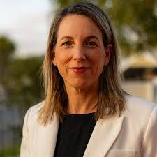 Penelope Tilley's Instagram, Twitter & Facebook