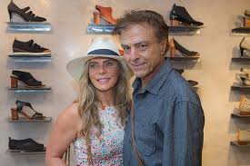 Carlos alberto riccelli was born on july 3, 1946 in são paulo, são paulo, brazil. Bruna Lombardi E Carlos Alberto Riccelli Vao A Evento Fashion Quem Agito