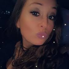 Amber Reiff's Instagram, Twitter & Facebook