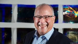 Dennis Strait's Instagram, Twitter & Facebook