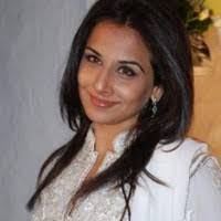 Dana Langley's Instagram, Twitter & Facebook