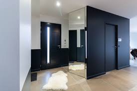 Pour Ranger Vos Manteaux Et Chaussures Dans Ce Grand Placard Avec Porte Miroir Toute Hauteur Credit Photo Miroir Entree Grands Placards