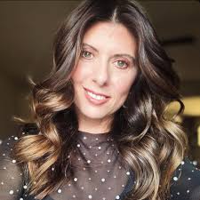 🎶 𝐂𝐨𝐦𝐢𝐧𝐠 𝐇𝐨𝐦𝐞! 🎶 Crowley Middle School proudly welcomed Grammy  Award-winning artist and Crowley ISD alumni Leon Bridges along with  legendary football coach 𝐆𝐚𝐫𝐲 𝐏𝐚𝐭𝐭𝐞𝐫𝐬𝐨𝐧, and his wife, Kelsey,  as they stopped