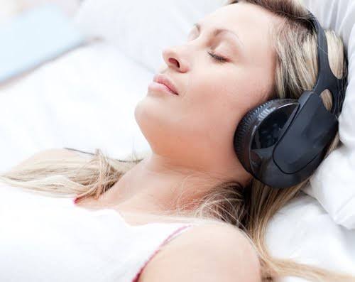 Nghe nhạc lúc ngủ có ích lợi gì?