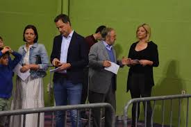 Veuillez utiliser une version prise en charge pour bénéficier d'une meilleure expérience msn. Familie De Croo Ging Stemmen Om 10u Stipt Nuus