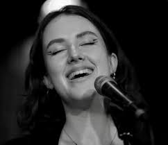 Saskia Walker (@saskia.walker) • Fotos e vídeos do Instagram