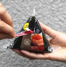 Since then, outlet after outlet has popped up all across malaysia, becoming our favourite place to go for warm, hearty oden. Here Are 9 Must Try Food Items In Family Mart Malaysia The Kind Helper