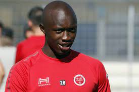 €800th.* jan 29, 1994 in paris, france. Reims Antoine Conte En Garde A Vue Pour Agression A La Batte De Baseball Football Maxifoot