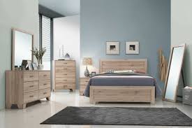 When it comes to raymour & flanigan's beds and bedroom sets, they offer both modern designs and traditional styles with over 1000 choices. Bedroom Set Buying Guide Wayfair