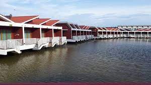 Tasik villa international resort port dickson private pool in villa share your moments with us! Tasik Villa International Resort Picture Of Tasik Villa International Resort Port Dickson Tripadvisor