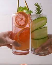 2 Refreshing G T Ideas Video Grapefruit Cocktail Recipes Grapefruit Cocktail Gin And Tonic