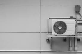 Read on to learn why this happens and what you can do about it. 4 Ways To Fix Outside Frozen Ac Unit In Winter Afr Dynamics