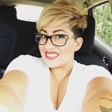 New do #newhairdontcare #shorthairdontcare #redlips #girlswithtattoos  #dmvtime #hairdresser #hairstylist #barberwannabe #hairdresseronfire  #happyhumpday #pixie #pixieoftheday #girlswithpixies