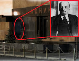 Первый деревянный мавзолей (проект а. Duh Lenina Vyshel Iz Mavzoleya Mumiyu Vozhdya Zamenili Na Poddelku