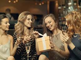 Lowest price in 30 days. Gifts For Women India Online Gifts Ideas For Her Women Romantic Gifts Igp Com