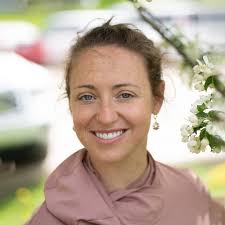 Gretchen Faust, LCMHC