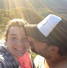 does anyone know a good brick guy that can give me an estimate to repair  this?